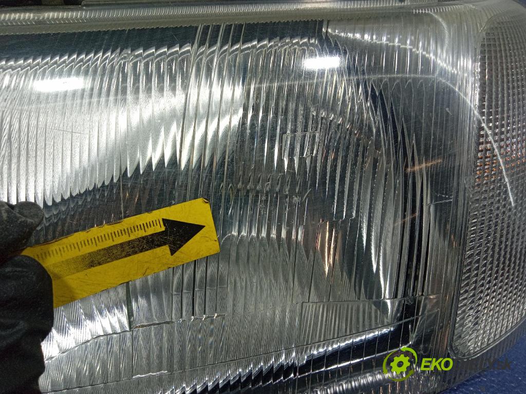 Land rover Freelander 2001 Reflektor: Vľavo: 88203321