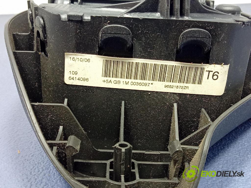 Peugeot 307 2006 volant P353506