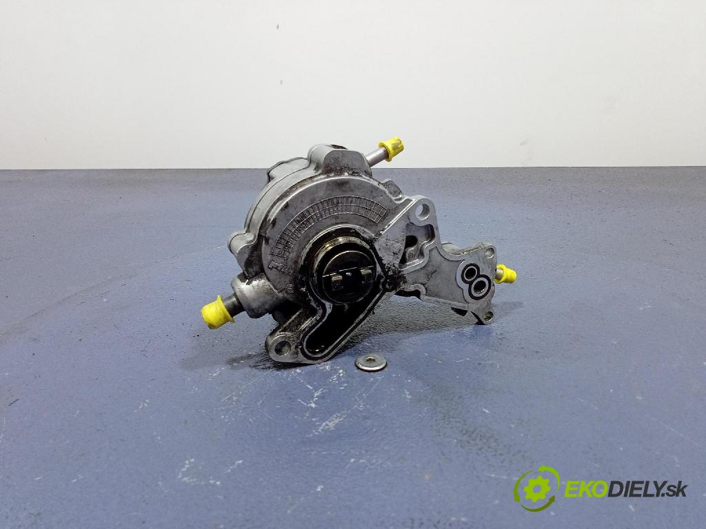 Vw Sharan 2001 čerpadlo vakuová 038145209A