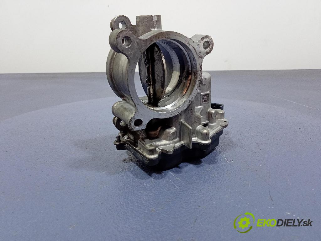 Audi A6 2021 klapka 05L128063E