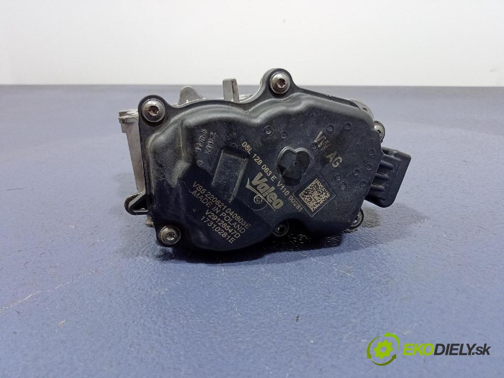 Audi A6 2021 klapka 05L128063E