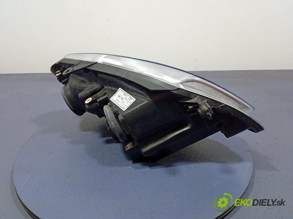 Volkswagen Polo 2005 Reflektor: Vľavo: 20-A730L