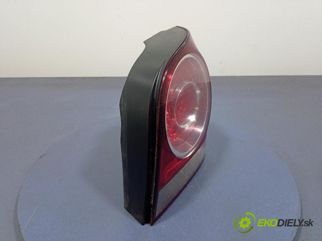 Volkswagen Polo 2005 svetlo / reflektor zad Prava: Vonkajsia: 965348