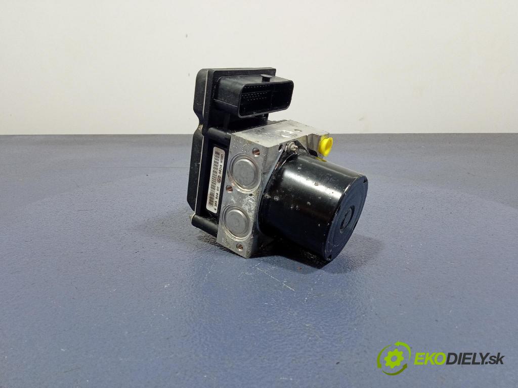Volkswagen Polo 2005 čerpadlo ABS x 6Q0614117S