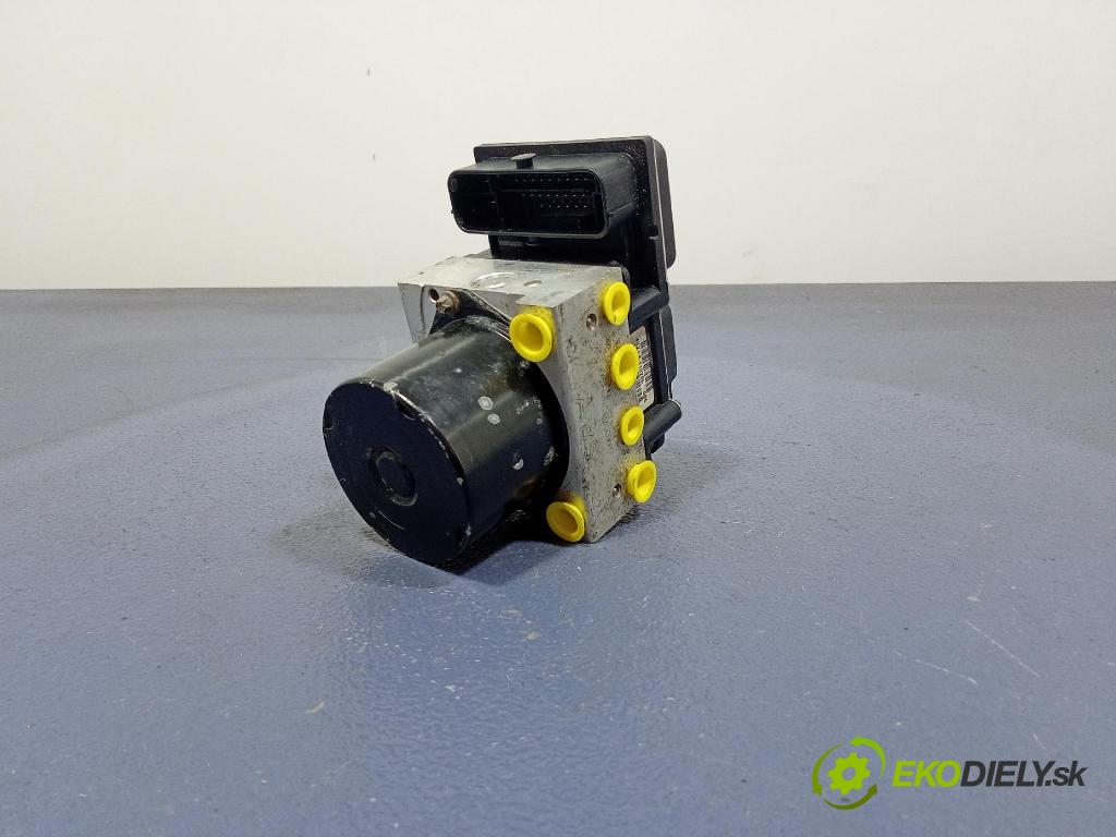 Volkswagen Polo 2005 čerpadlo ABS x 6Q0614117S