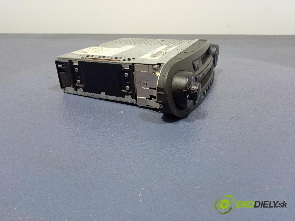 Vw New beetle 2001 Radio I Navigace: 1C0035186
