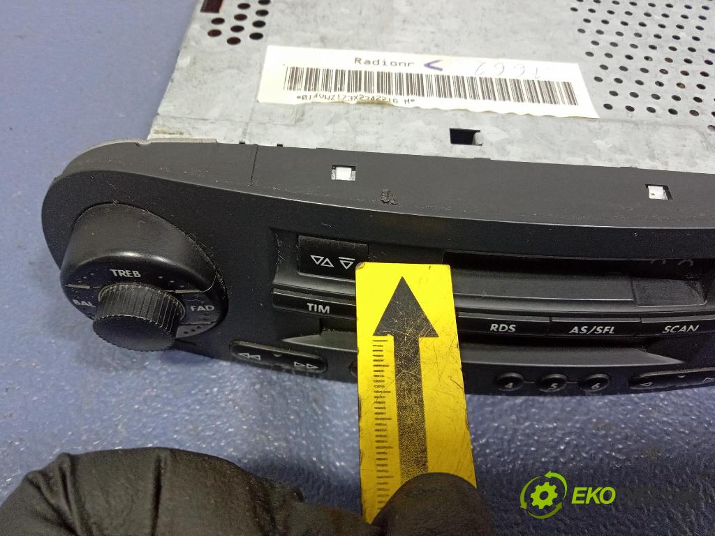 Vw New beetle 2001 Radio I Navigace: 1C0035186