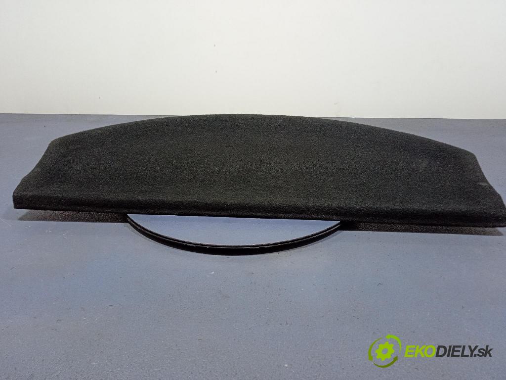Vw New beetle 2001 kufra: 1C0867769C