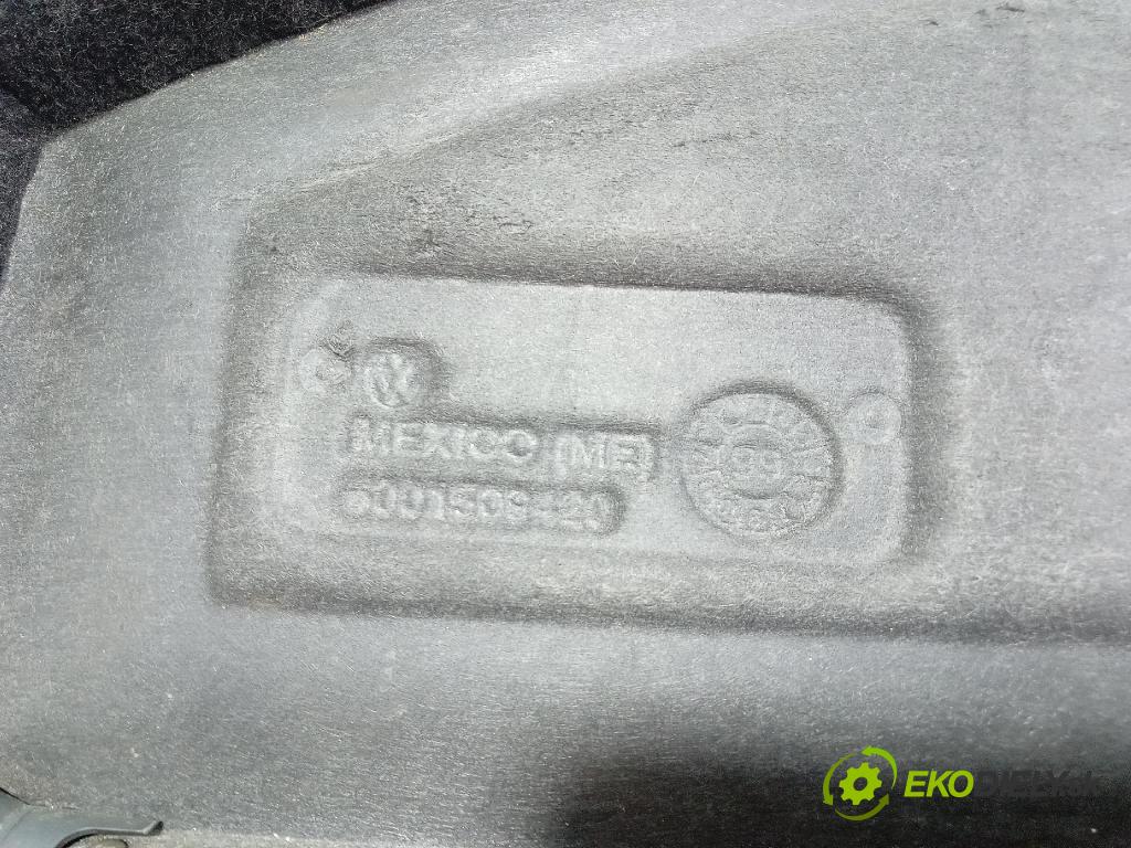 Vw New beetle 2001 kufra: 1C0867769C