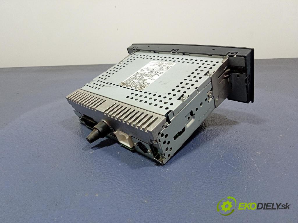 Mitsubishi Colt 2006 Radio I Navigace: MR587702