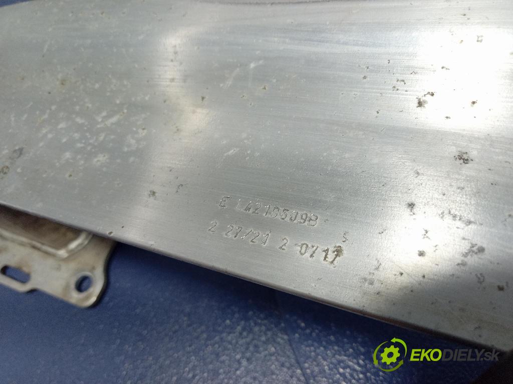 Audi A6 2021 výztuha narazník Zad: 4K0807309