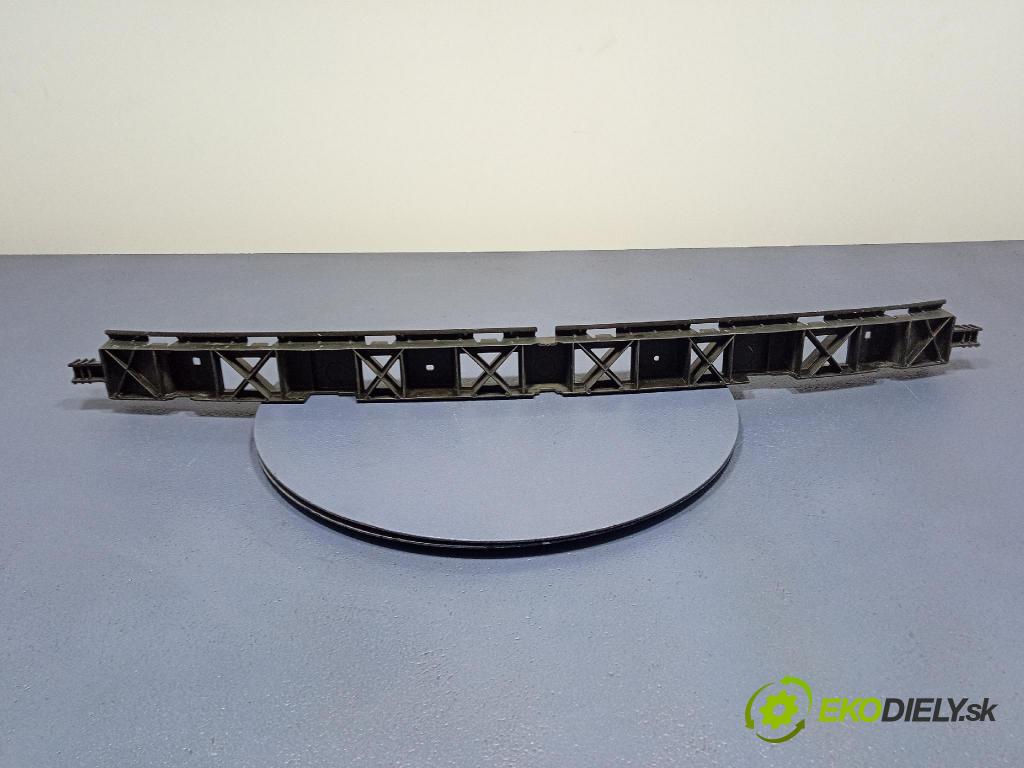 Audi A6 2021 Upevnenie: narazník 4K5807458