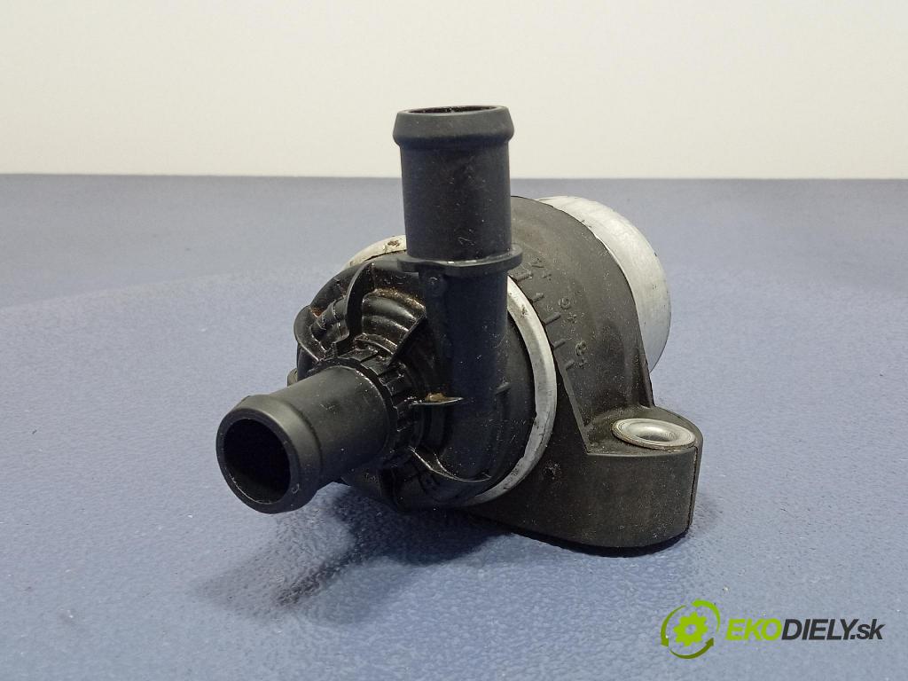 Audi A6 2021 čerpadlo Voda 05L963567A
