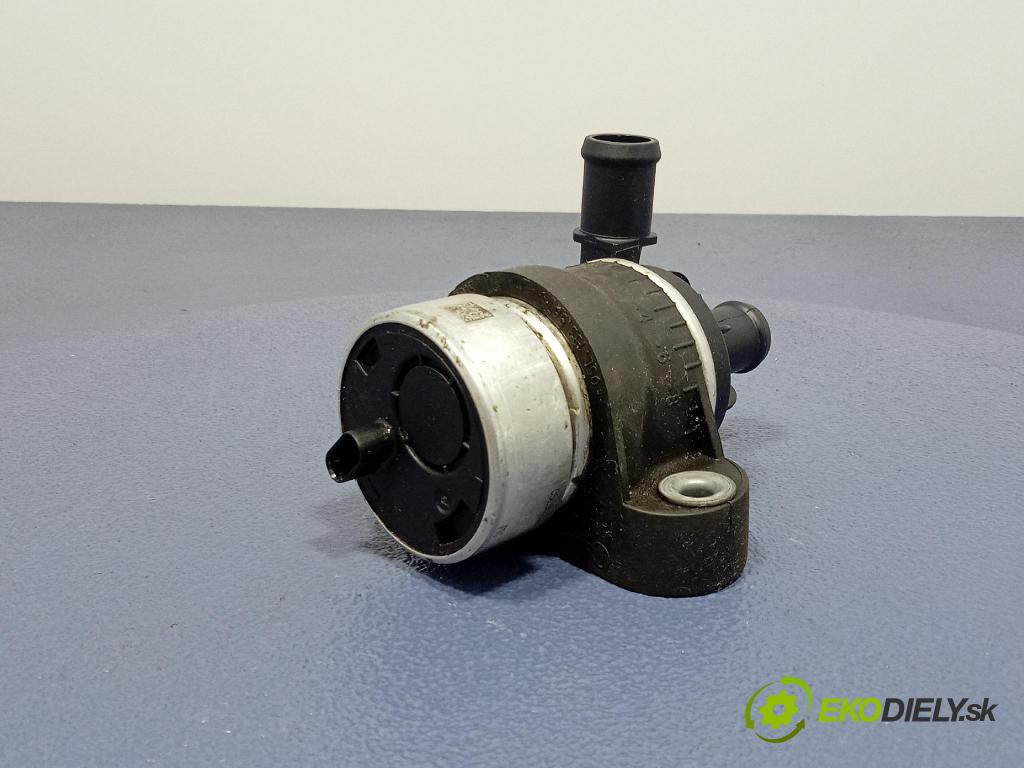 Audi A6 2021 čerpadlo Voda 05L963567A