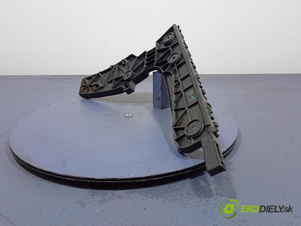 Audi A6 2021 Upevnenie: narazník 4K5807454