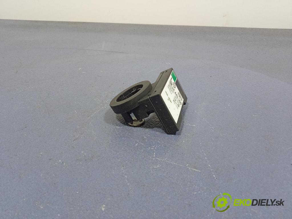 Opel Zafira 2003 řídící jednotka Motor: 55351752