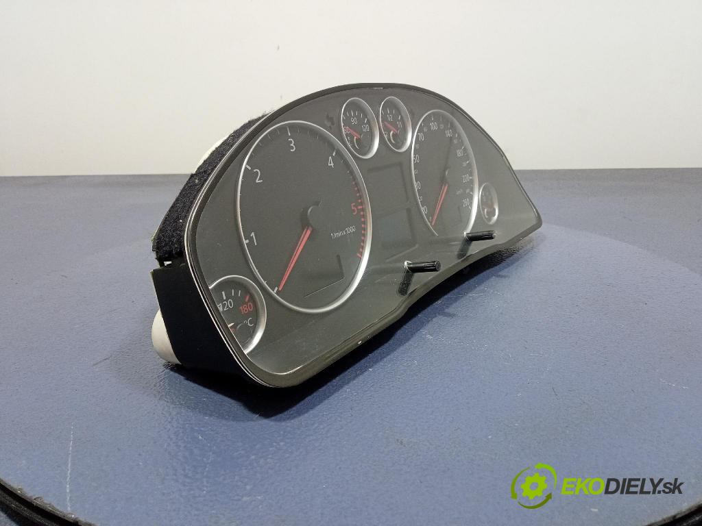 Audi A6 2003 Přístrojová deska 4B0920950K