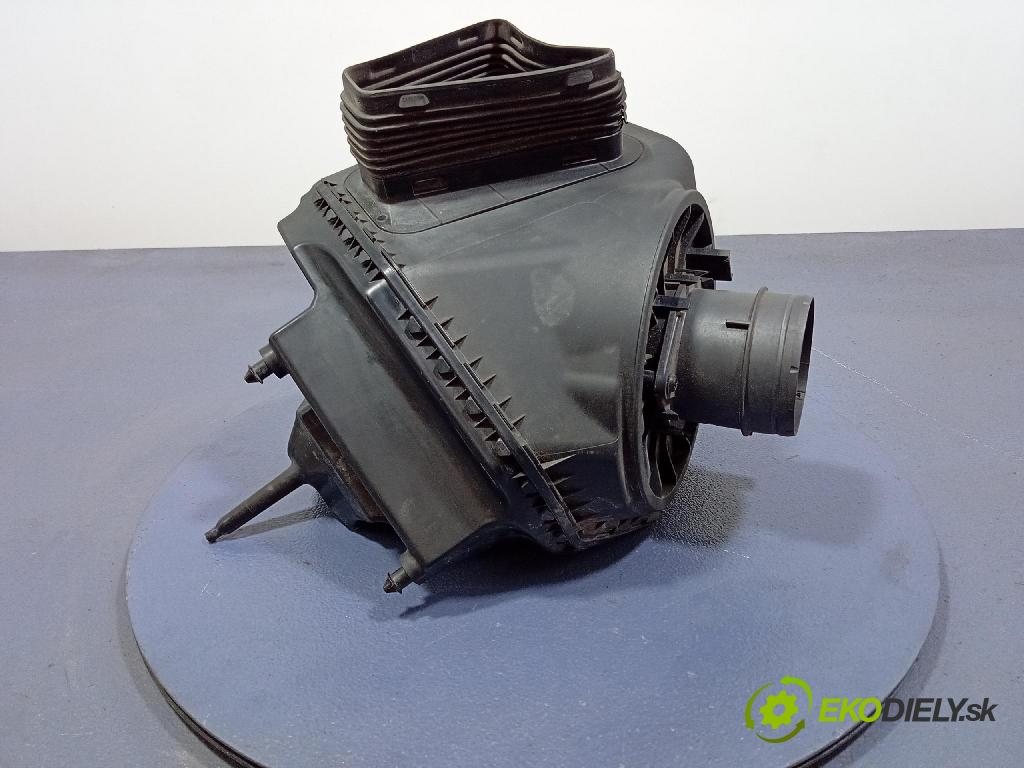 Audi A6 2021 obal Filtre: Vzduch: 4K0133593C