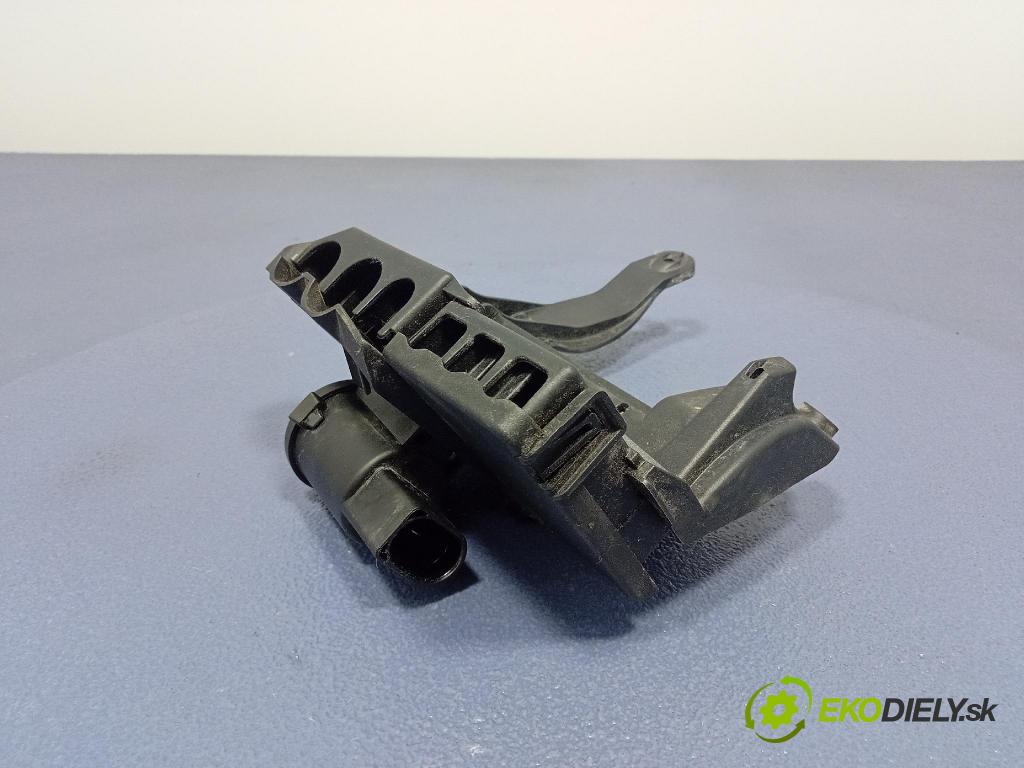 Audi A6 2021 instalace Elektrický: 4K0941823E