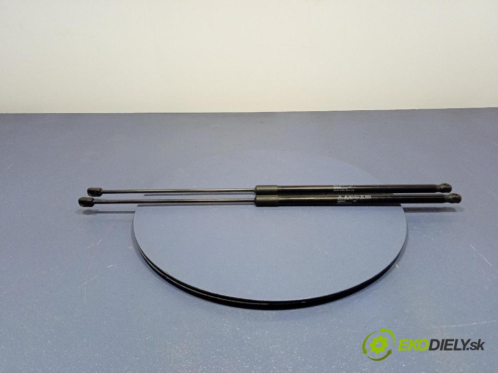 Audi A6 2021 Aktuátor: 4K0823359A