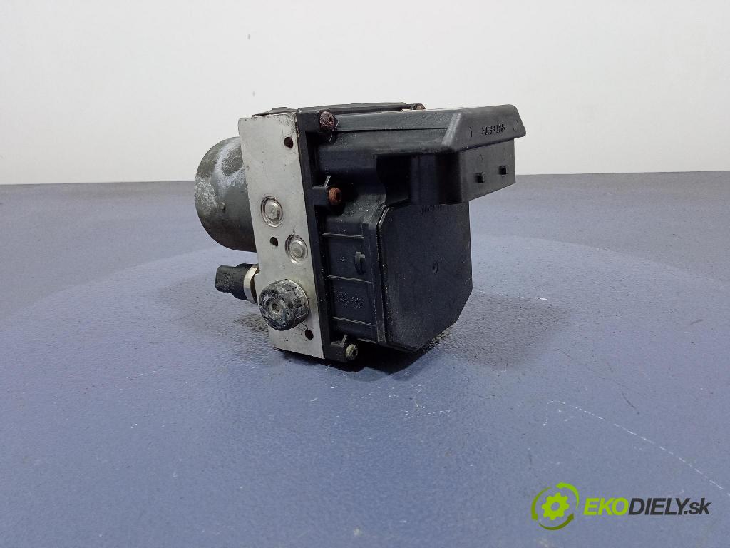 Audi A6 2003 čerpadlo ABS x 4B0614517G