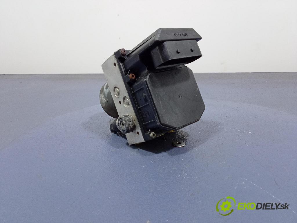 Audi A6 2003 čerpadlo ABS x 4B0614517G