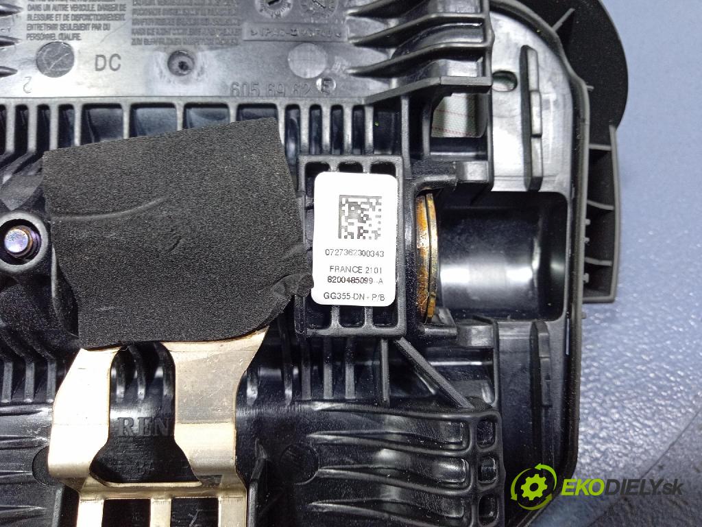 Renault Scenic 2005 volant 8200587074