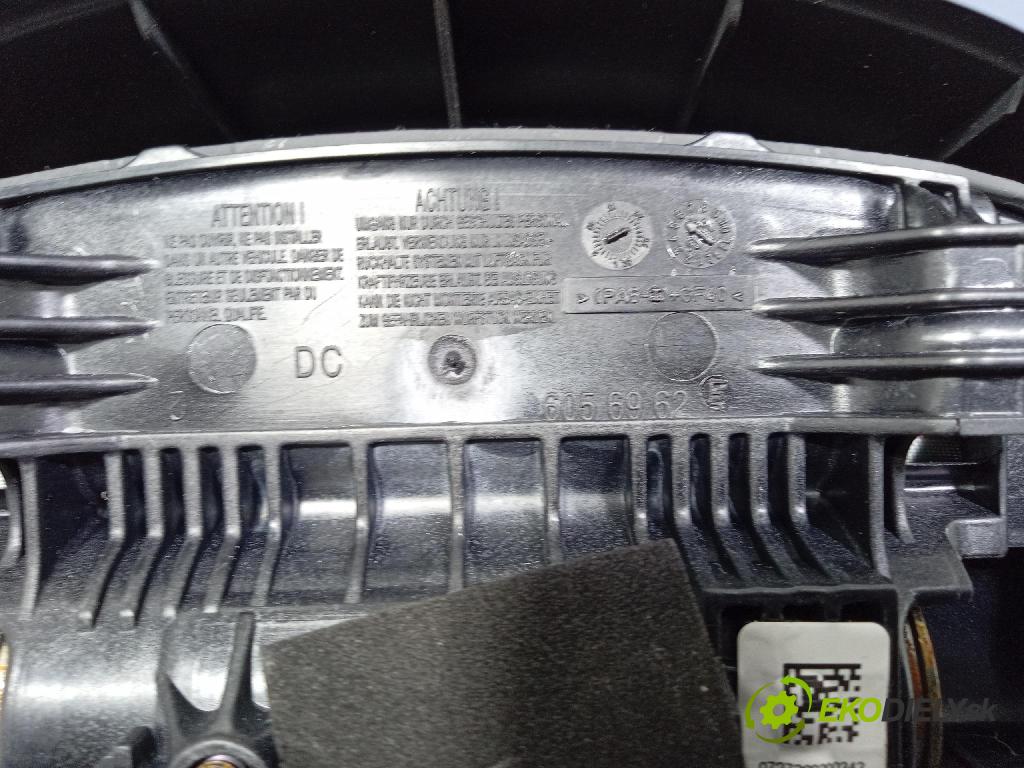 Renault Scenic 2005 volant 8200587074