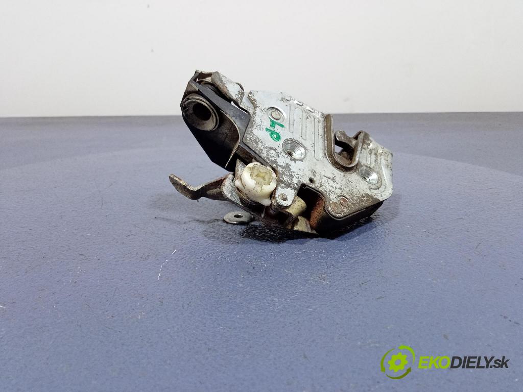 Mercedes E-klasa 1997 zámok dvere Predné Vľavo: