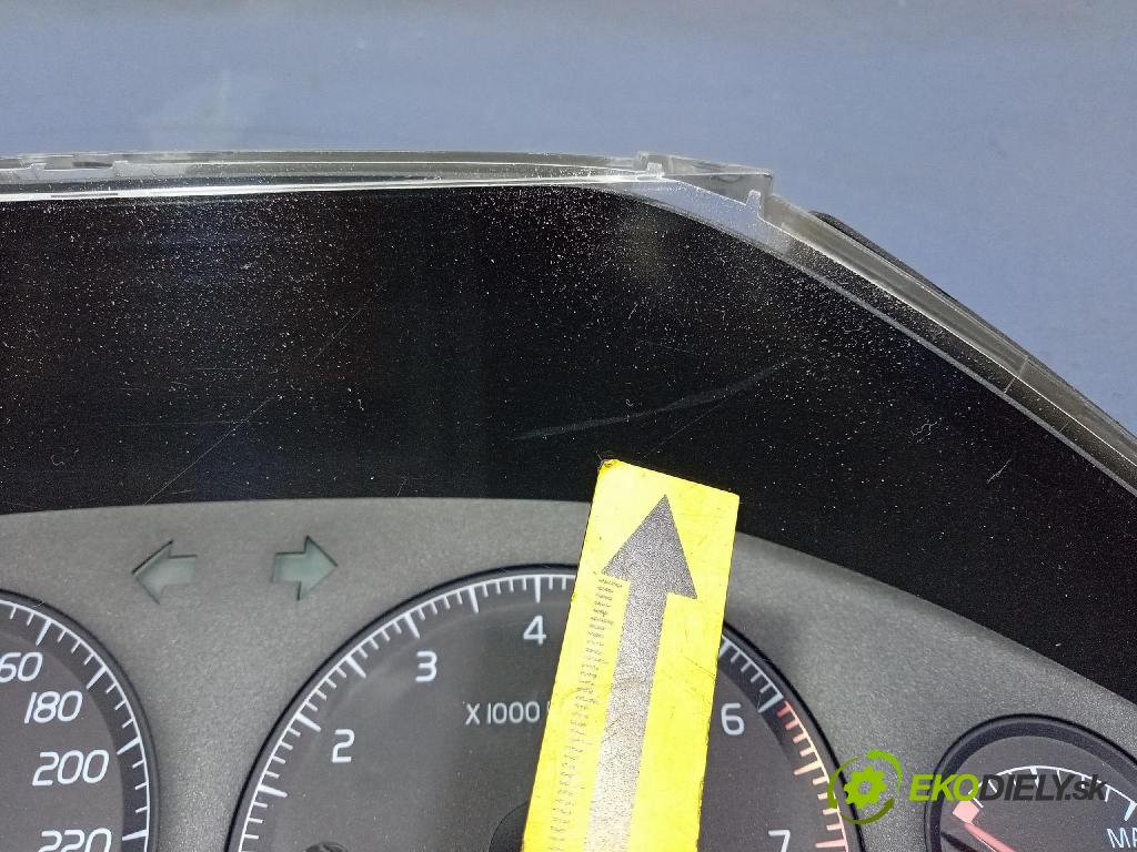 Volvo S70/V70 2001 prístrojovka/ budíky 8637993