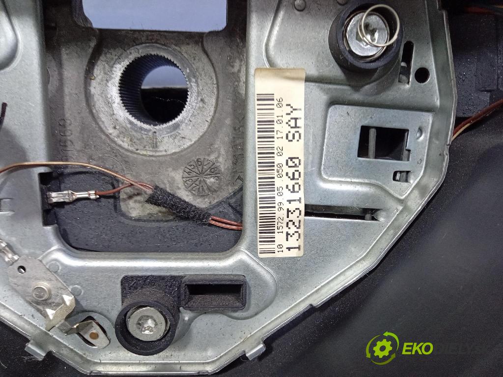 Opel Astra 2006 volant 13231660