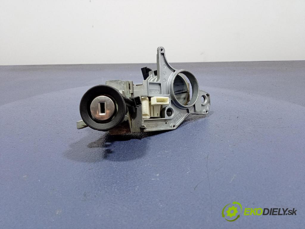 Opel Astra 2006 Spínač zapaľovania: 2421430