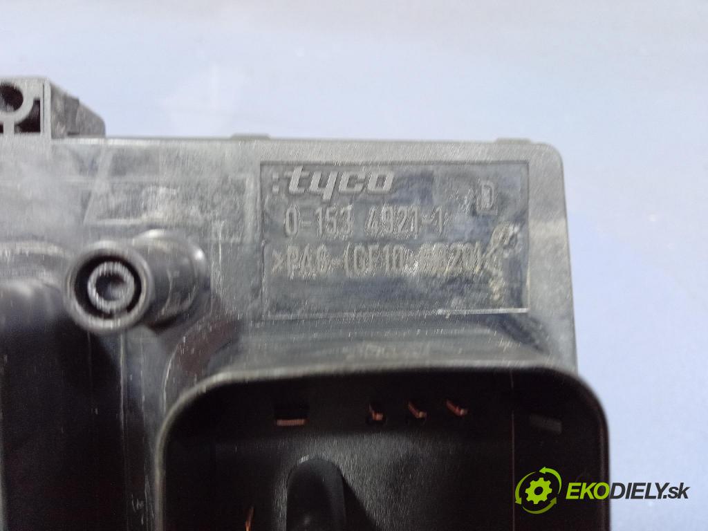 Opel Astra 2006 skrinka Poistky: 13206754