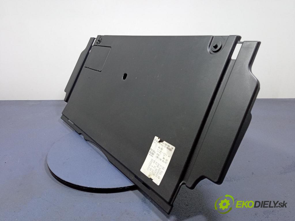 Audi A6 2021 kryt Plast: Interiéry: 4K8863373B