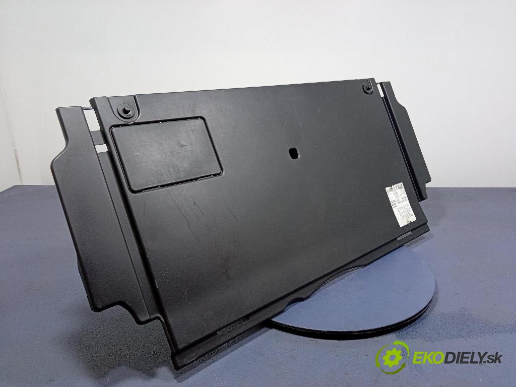 Audi A6 2021 kryt Plast: Interiéry: 4K8863373B