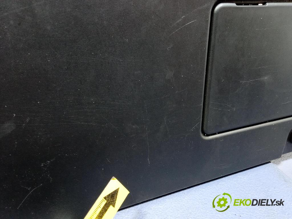 Audi A6 2021 kryt Plast: Interiéry: 4K8863373B