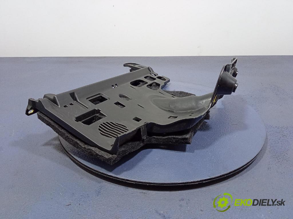 Audi A6 2021 kryt Plast: Interiéry: 4K1863083