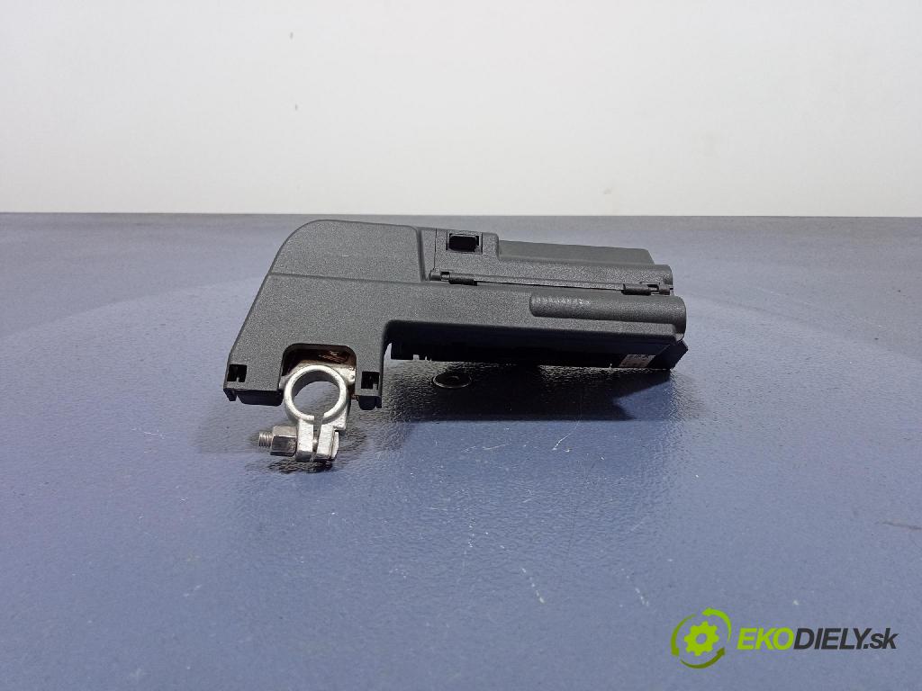 Audi A6 2021 inštalácia Elektrický: 4K0915459E