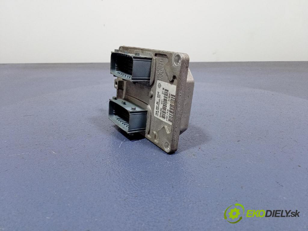 Fiat Panda 2008 riadiaca jednotka Motor: 51788361