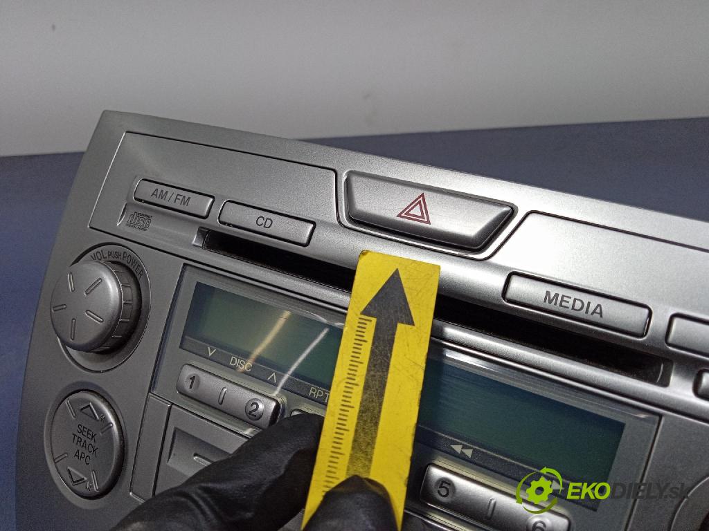 Mazda 2 2006 Radio I Navigácia: 6M71-18K876-DA