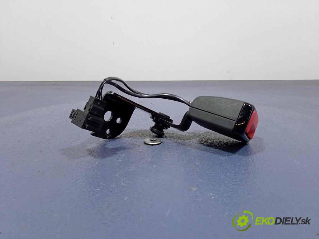 Audi A6 2021 Pásy Bezpečnost x 4K8857740L