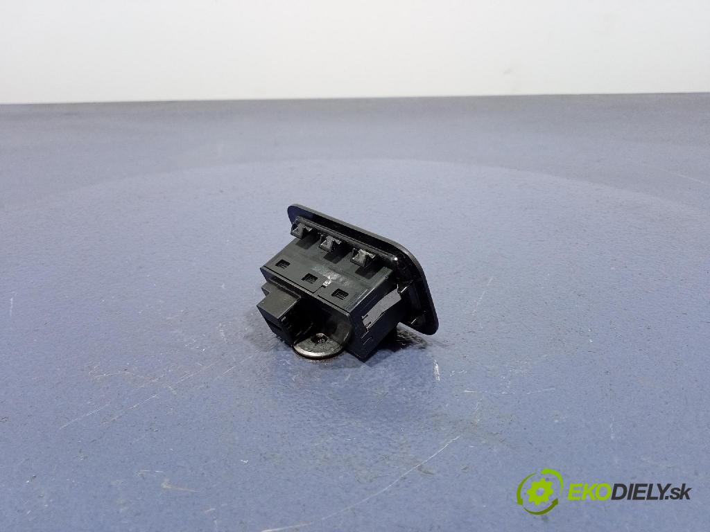 Audi A6 2021 Přepínač Klapky: kufr 4G0959831D