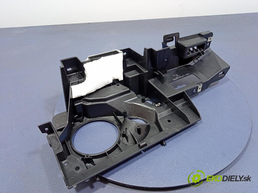 Bmw X4 2024 kryt Plast: Interiéry: 7427589
