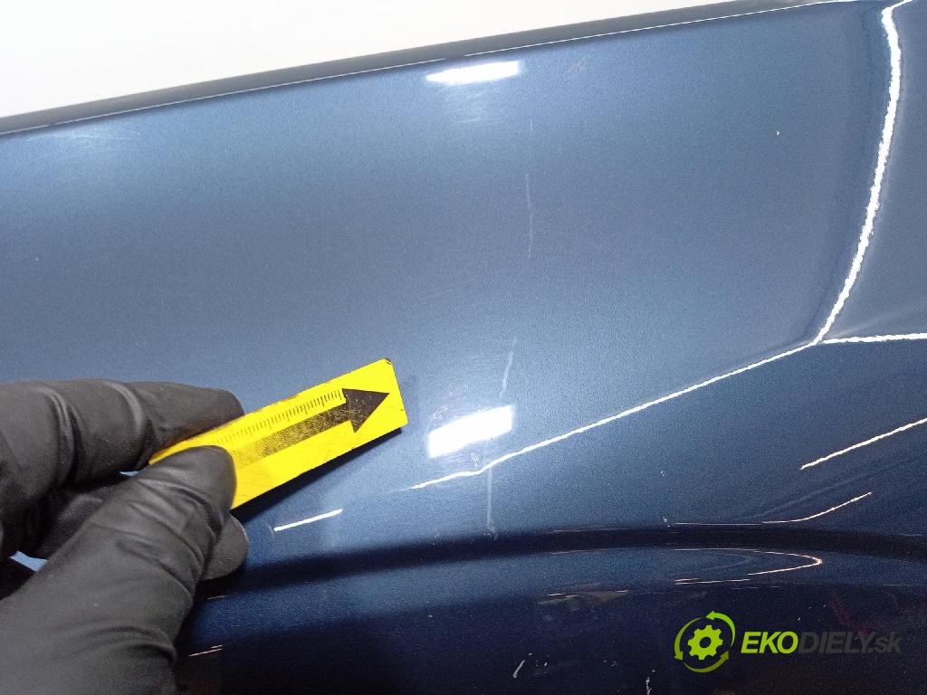 Volvo XC60 0 blatník Predné Vľavo: