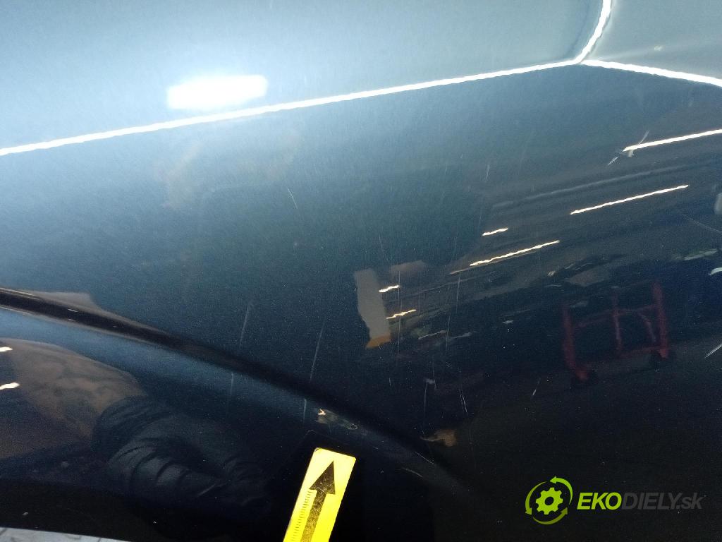 Volvo XC60 0 blatník Predné Vľavo: