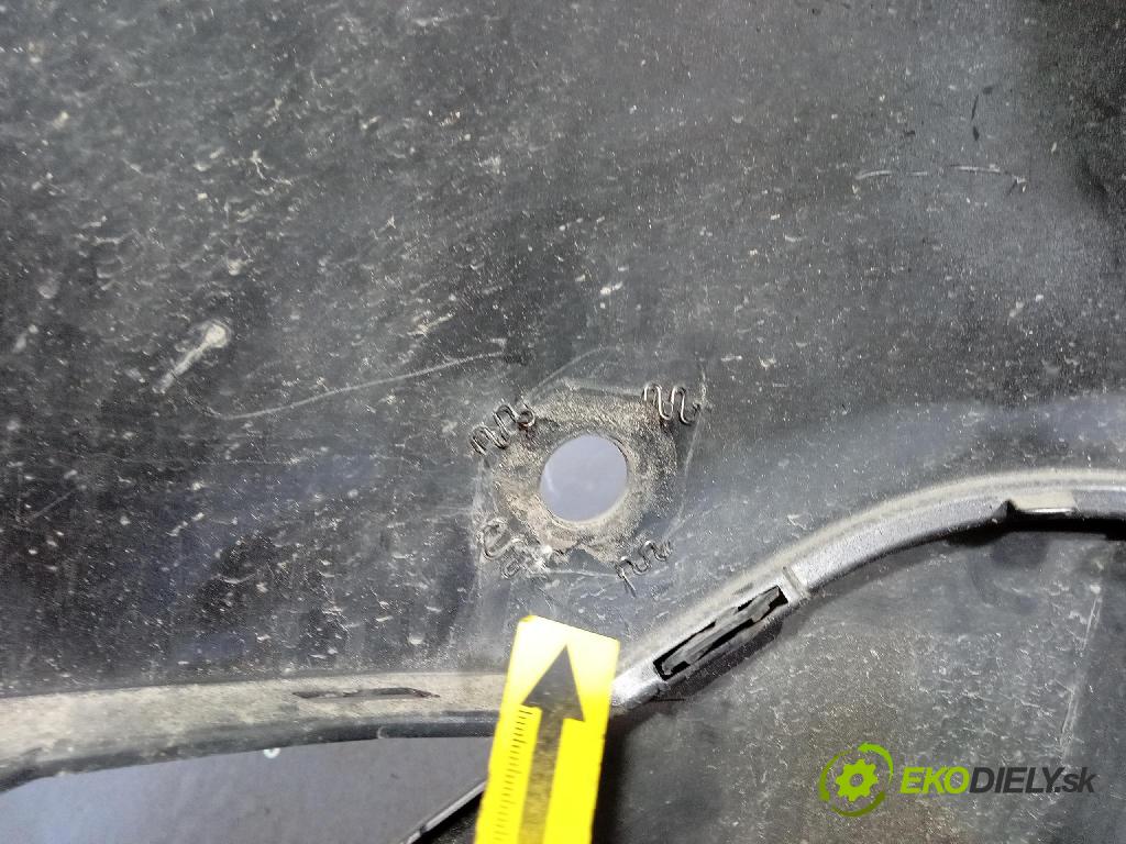 Toyota Prius 0 nárazník zad 52453-47010