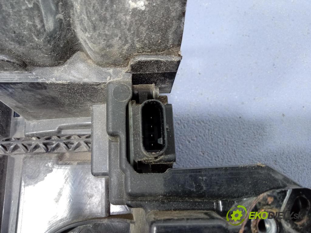 Volvo XC60 0 Vstup: Vzduch: 31425365