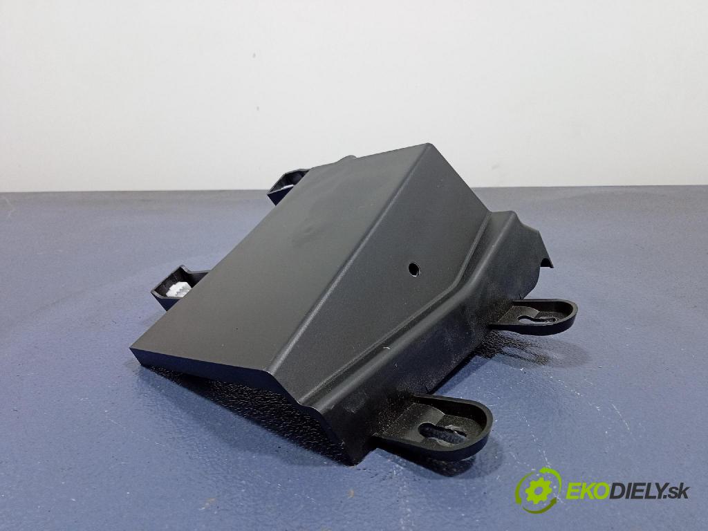 Bmw X4 2024 kryt Plast: Interiéry: 7439388