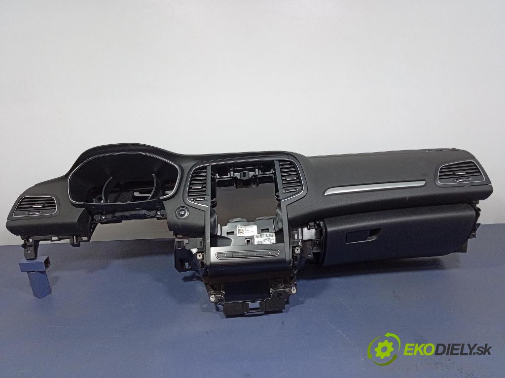 Renault Megane 2019 kokpit,pristrojová doska 681008393R