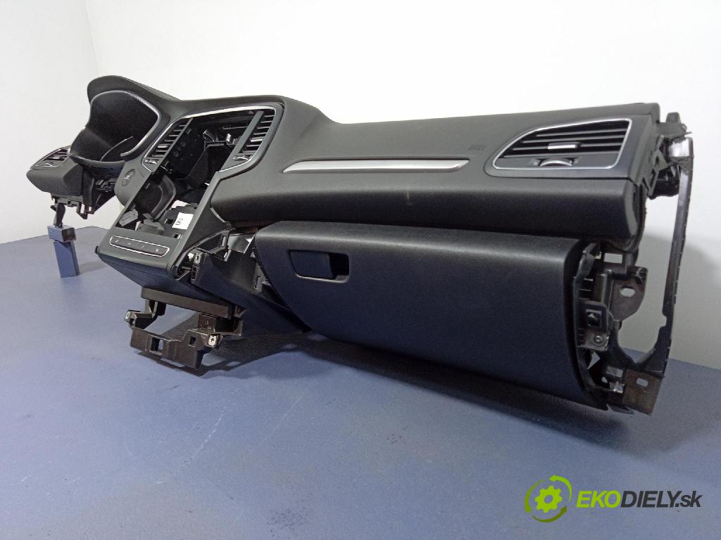 Renault Megane 2019 kokpit,pristrojová doska 681008393R